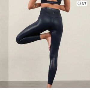 High-Waisted shine Leggings Athleta large